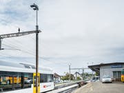Noch stehen am Bahnhof bloss Strommasten. (Bild: Andrea Stalder)
