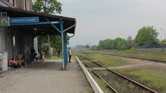 Der Bahnhof von Ząbkowice Śląskie, dem ehemaligen Frankenstein.