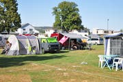 Gut ausgerüstet leben einige Lehrpersonen während den Kursen auf dem Campingplatz. (Bild: Sabrina Bächi)