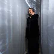 Teresa Diehl befeuert mit 53 Videoprojektoren das ehemalige Wasserreservoir in Salenstein.