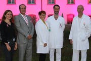 Das Team des Brustzentrums Thurgau: Julia Schätzle, Mathias Fehr, Christiane Reuter, Wieland Sell und Markus Kuther. (Bild: Hana Mauder Wick)