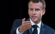 Zwingt die Gewerkschaften in die Knie: Emmanuel Macron. (Bild: Ian Langsdon/EPA)