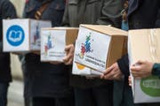 Am 14. November 2016 hat die Luzerner Allianz für Lebensqualität drei Volksinitiativen eingereicht - unter anderem jene «Für eine sichere Gesundheitsversorgung im ganzen Kanton Luzern». (Bild: Dominik Wunderli, Luzern)