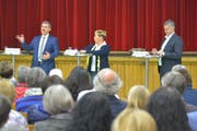 Kilian Germann, Jasmine Schönholzer und Patrick Sempach anlässlich des Wahlpodiums von Anfang September in der Bürgler Mehrzweckhalle. (Bild: Mario Testa)