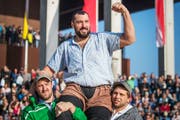 Der 31-jährige Daniel Bösch, hier beim Sieg am Olma-Schwinget 2018, hat in seiner Karriere praktisch alles gewonnen, was es im Schwingsport zu gewinnen gibt. Der Titel bei einem eidgenössischen Schwingfest fehlt ihm allerdings noch. (Bild: Michel Canonica)