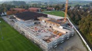 Die neue Sporthalle kommt voran. (Bild: Manuel Nagel)