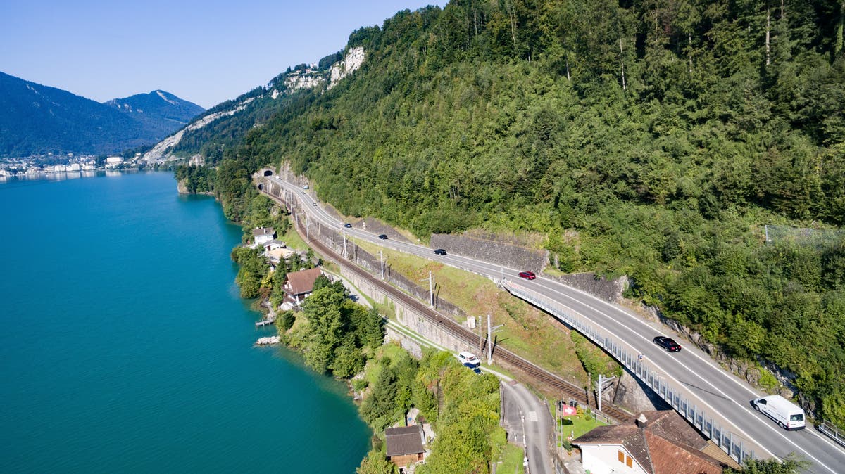 Neue Axenstrasse: Die ersten Vorarbeiten sind gestartet ...