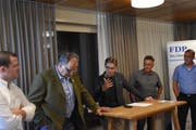 Lebhaftes Podium: Philipp Schneider, Ueli Strauss-Gallmann, Ruben Schuler (Moderator), Max Gmür und Renato Truniger (von links). (Bild: Timon Kobelt)