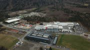 Ende 2019 soll das Bürogebäude Mitte am Hauptsitz in Schaan fertig sein, Ende 2020 das Bürogebäude Nord (links). (Bild: PD, 4.März 2018)