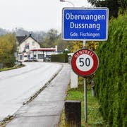 Auf der Fischingerstrasse ist derzeit bis zum Ortseingang Oberwangen Tempo 80 erlaubt. (Bild: Roman Scherrer)