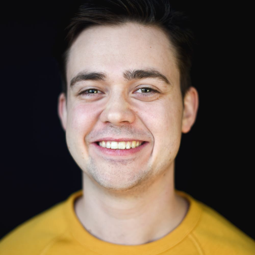 Lukas Beeler, Einsiedeln, Schauspieler, 1993. Motivation: «Mir ist wichtig, dass jedes Kind Zugang zu musischer Bildung hat. Ich möchte, dass die Kultur genügend Ressourcen hat und im Nationalrat eine Stimme bekommt.»