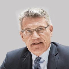 SVP-Nationalrat Pirmin Schwander zieht es ins Stöckli. Damit will er die Nachfolge von Parteikollege Peter Föhn übernehmen. Gleichzeitig tritt er auch wieder für den Nationalrat an.