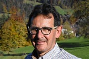 Toni Hässig, Gemeindepräsident von Oberhelfenschwil, leitet das Kernteam für die Vorbereitungsaufgaben der Fusion. (Bild: Urs M. Hemm)