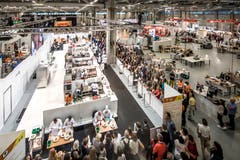 Swiss Skills 2018: Die schiere Grösse des Events ist Beeindruckend: Hier ein Eindruck von der Halle in denen die Köche zum Wettkampf antraten. (Bilder: Pius Amrein, Bern, 15. September 2018)