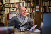 Rainer Stöckli trinkt seinen Kaffe am liebsten schwarz. (Bilder: Michel Canonica)