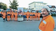 Die Werkhof-Mitarbeiter haben Jakob Schwendener auf dem Alvierparkplatz einen ungewöhnlichen Abschied «eingebrockt». (Bild: Hansruedi Rohrer)