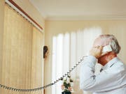 Die «Drehscheibe» ist ein kostenloses Angebot, wo Fragen rund ums Thema Alter deponiert werden können. (Symbolbild: Getty)