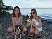 Lisa Ziltener, 29, mit Schwester Anna sowie Mia und RoxyPflegefachfrau, Romanshorn