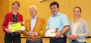 Verabschiedung: Gemeindepräsidentin Fabienne Schnyder und die Gemeinderäte Martin Hoffmann, Roger Reinhart hören auf. Das Präsidium übernimmt Denise Neuweiler. (Bild: Hana Mauder Wick)