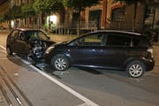 Die Unfallstelle an der Davidstrasse vor dem alten Lagerhaus. (Bild: Stadtpolizei St.Gallen - 17. September 2019)