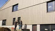 Der Neubau der Schule im Hörhausen steht kurz vor seiner Vollendung (Bild: Salome Preiswerk Guhl)