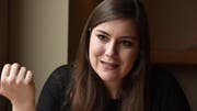 Samira Marti (Foto) und Lisa Mazzone wollen Inlandflüge verbieten. (Bild: KEY)