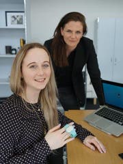 Psychologinnen Jasmine Willi und Hannah Süss. (Bild: Inge Staub)