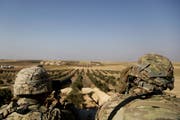 Amerikanische Soldaten in der Nähe der nordsyrischen Stadt Manbij. (Bild: Susannah George/AP (7. Februar 2018)).