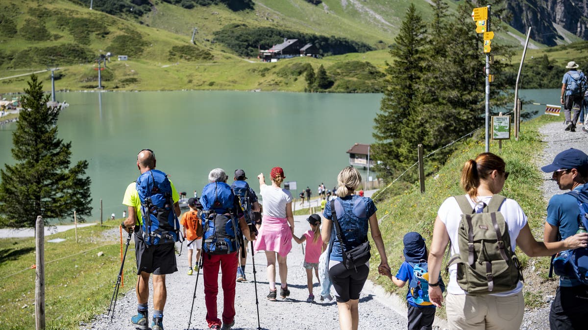 Die Schweiz schwitzt: Der Bund warnt vor einer «markanten ...