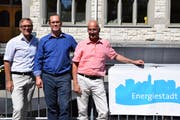 Stadtrat Daniel Stutz, Energiebeauftragter Stefan Grötzinger und Stadtrat Daniel Meili wollen bis 2022 das Label Energiestadt Gold erreichen.