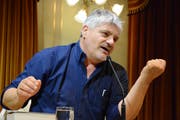 Raoul Schrott im Rathaus. (Bild: Mathias Frei)