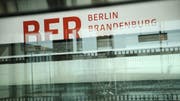 Logo des künftigen Flugplatzes Berlin Brandenburg BER. (Bild: Sean Gallup/Getty)