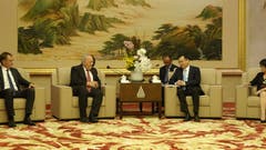 Bundesrat Johann Schneider-Ammann trifft den Vize-Bürgermeister von Schanghai Zhou Bo. (Bild: Erwin Lüthi (Schanghai, 7. September 2018))