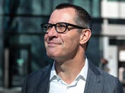 Seit 1. Juli dieses Jahres neuer Länderchef von EY Schweiz: Stefan Rösch-Rütsche vor dem EY-Sitz in Zürich. (Bild: Raisa Durandi, 17. Juli 2019)