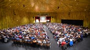 Die Fachvorträge im Pentorama waren von den Imkern gut besucht. (Bild: Manuel Nagel)