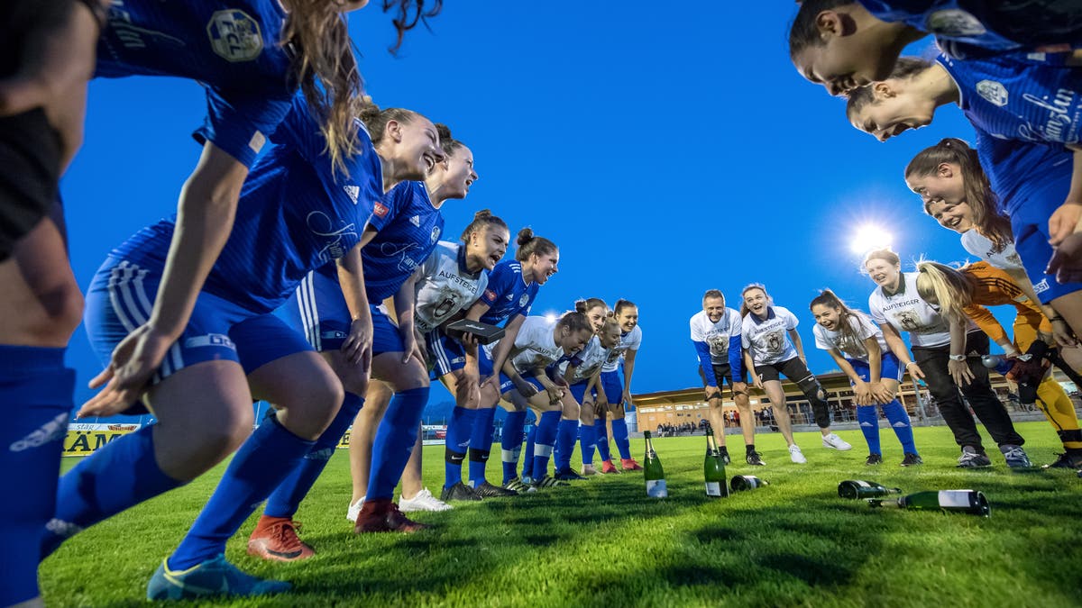 Frauen Sektionen Des Fcl Nahern Sich An