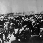 Eine Zugladung von Opfern, deren Endstation Auschwitz sein wird. (Bild: Keystone)