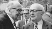 Max Horkheimer (1995-1973) und Theodor W. Adorno 1964 in Heidelberg.