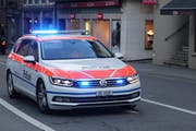 Die Zuger Polizei musste am Donnerstag wegen eines Unfalls in beim Theater Casino ausrücken. (Bild: PD)