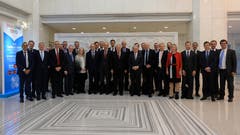 Bundesrat Johann Schneider-Ammann mit der Wirtschaftsdelegation der Schweiz im chinesischen Handelsministerium in Peking. (Bild: Rudolf Minsch (Schanghai, 6. September 2018))