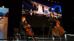 Hochklassig: Numa Bischof Ullmann brachte ein Streichduo des Luzerner Sinfonieorchesters mit ins KKL.