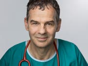 René Prêtre, Herzchirurg, operiert Kinder in den ärmsten Ländern der Welt.