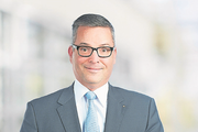 Roland Schilliger ist Leiter Privatkunden bei der Zuger Kantonalbank in Cham.