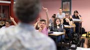 Wie gut sind die Schweizer Schüler? Das haben die Kantone nun erstmals getestet. (Bild: Keystone)