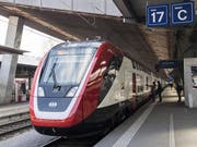 Der neue Fernverkehr-Doppelstockzug der SBB «FV-Dosto» steht im Hauptbahnhof in Zürich. (Bild: KEYSTONE/Ennio Leanza, 26. Februar 2018)