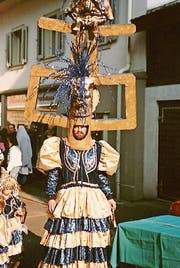 Reiner Christen an früheren Fasnächten in Aktion, oben im Jahr 1990, unten 1988. (Bilder: PD)