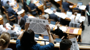 200 Nationalratssitze sind am 20. Oktober neu zu besetzen. 4660 Personen haben ihre Kandidatur angemeldet – das ist neuer Rekord. (Bild: Keystone)