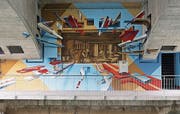 Raffiniert wird im neuen Wandbild des Künstlers «Redl» Patrick Wehrli die Geschichte der Milchsüdi in Szene gesetzt. Bild: PD
