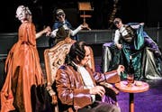 Szenenbild aus Daniel Rohrs Jubiläumsinszenierung «Amadeus». (Bild: Toni Suter/T+T Fotografie)
