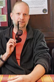 Schriftsteller Michael Stauffer im «Anker» in Bern. (Bild: Mathias Frei)